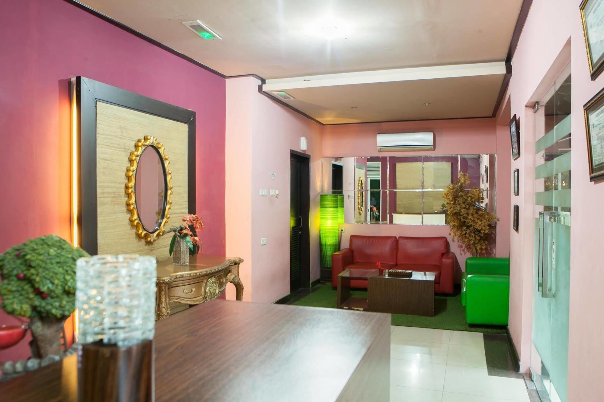 Reddoorz Plus @ Talaga Bodas Bandung Ngoại thất bức ảnh